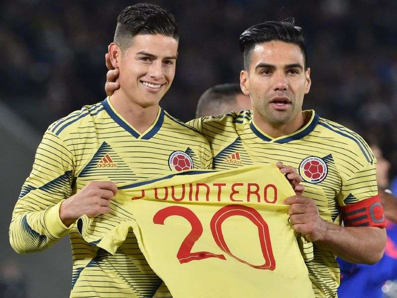 Falcao y James, dos de los capitanes de la selección de Colombia / AFP / Kazuhiro NOGI