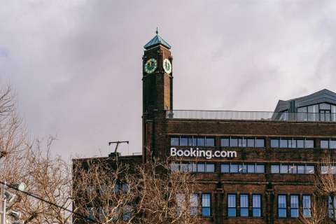 ¿Planeando las vacaciones de fin de año? Las funciones de Booking le pueden ayudar