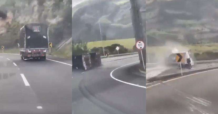 El conductor de otro vehículo grabó cómo el camión de carga realizaba extrañas maniobras, entre esas, el encender las luces de parqueo repetitivamente.