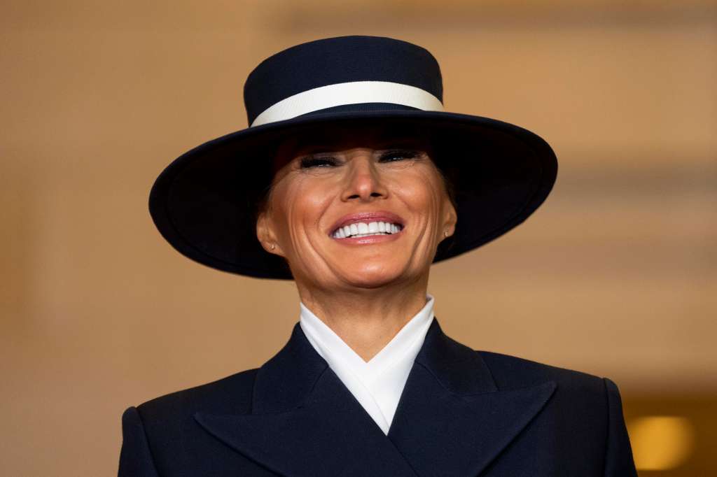 Washington (United States), 20/01/2025.- First lady Melania Trump is seen as her husband President Donald Trump addresses guests and supporters in an overflow room in Emancipation Hall of the U.S. Capitol for his Inauguration ceremony in Washington, D.C., on Monday, January 20, 2025. EFE/EPA/Greg Nash / POOL
