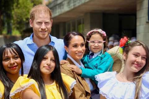 Ella es la diseñadora caleña que vistió a Meghan Markle en su viaje a Colombia