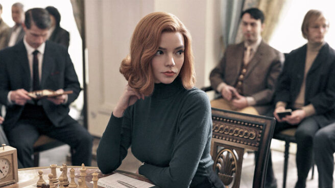 La historia de Beth Harmon, una joven prodigio del ajedrez, ha sido una de las más comentadas desde su estreno en octubre y está en el top 10 de las más populares en Colombia en la plataforma Netflix. ¿Sabías que la serie iba a ser una película dirigida por Heath Ledger? Aquí te contamos.
