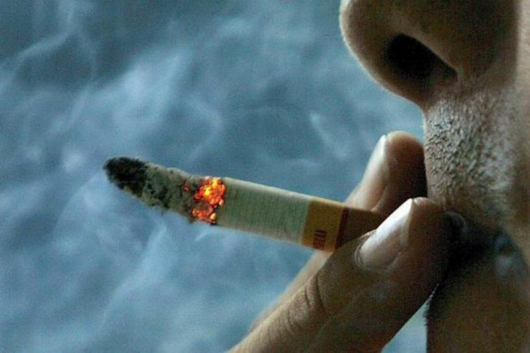 ¿Es científicamente cierto que las putas presas fuman más?