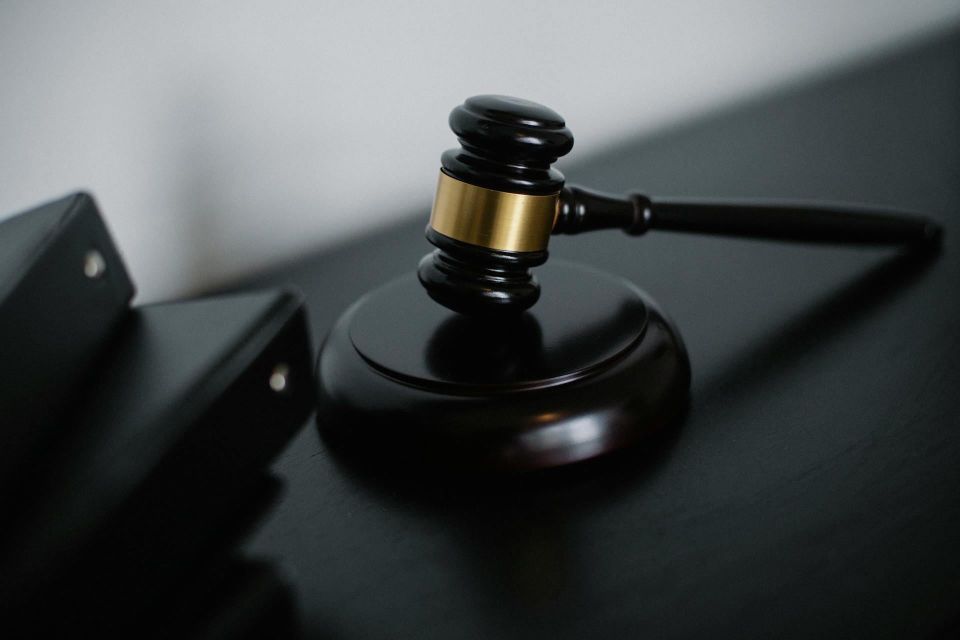 Los procesos judiciales son famosos en Colombia por alargarse durante años o estancarse en un punto donde no se resuelve, pero tampoco avanza.