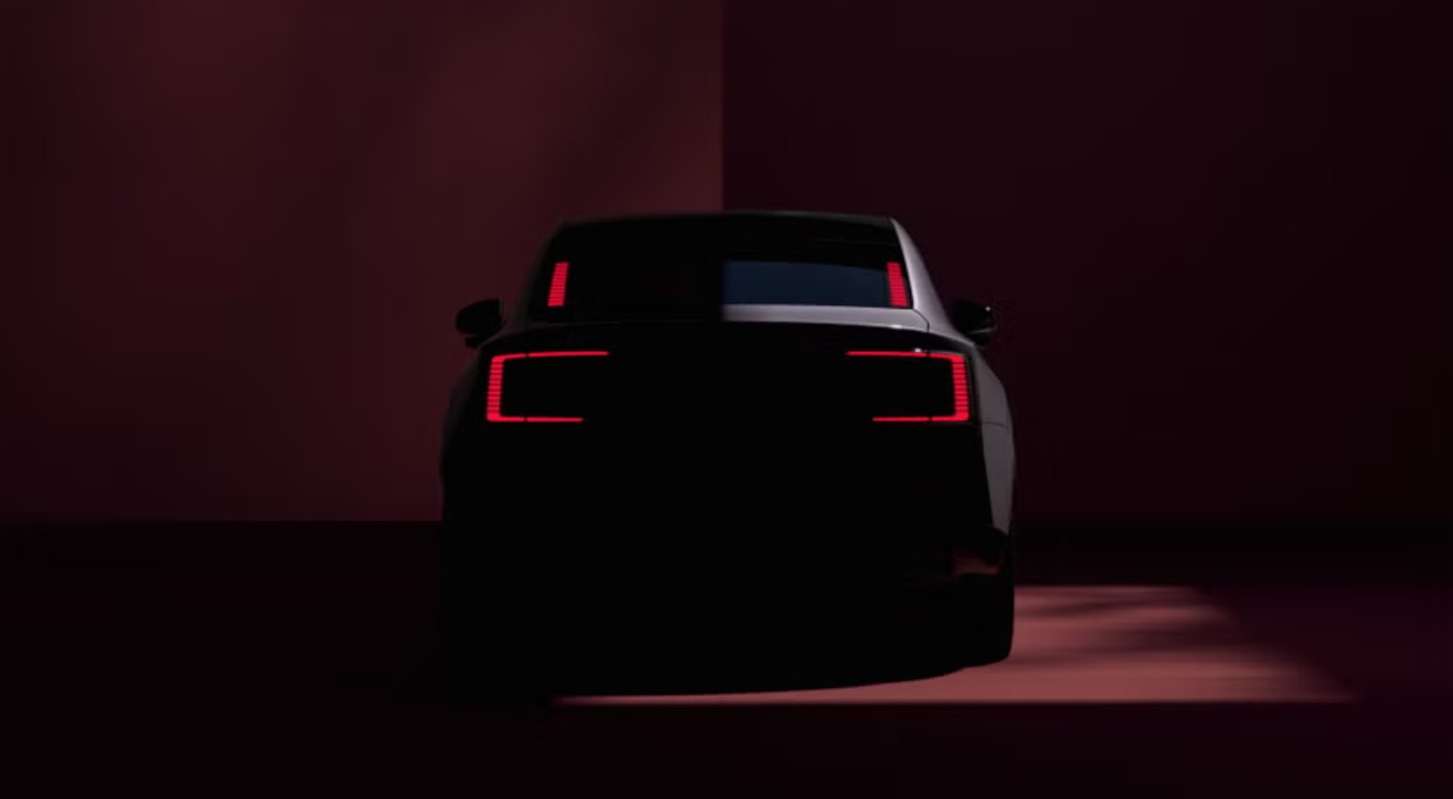 Así es el Volvo ES90, el sedán eléctrico que recorre 700 km con una sola carga