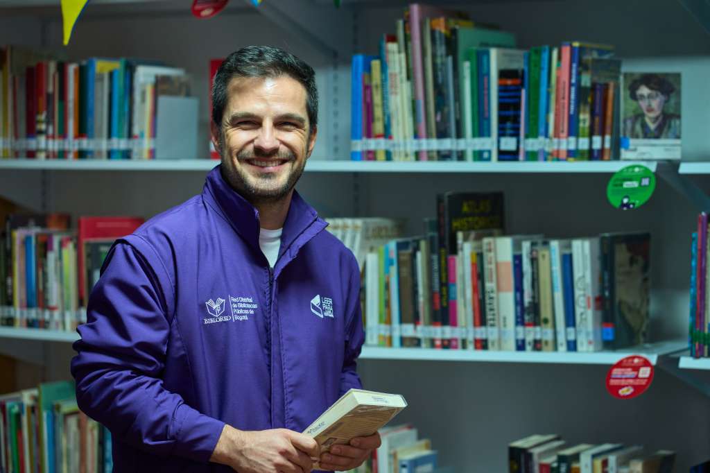 "Actualmente, en BibloRed tenemos espacios especializados en literatura infantil, deporte, historia política de Colombia y participación ciudadana, así como espacios de lectura enfocados en diversidad sexual y de géneros”, dice Rafael Tamayo, director de Lectura y Bibliotecas (BibloRed).
