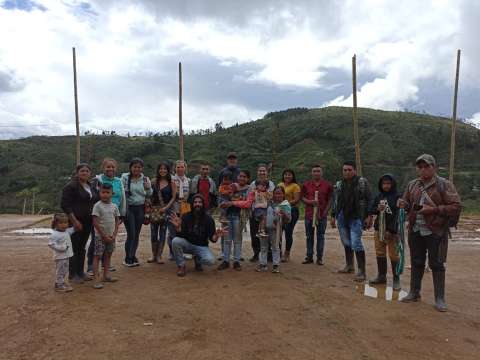 Profes y comuneros tejiendo paz en Caldono, Cauca