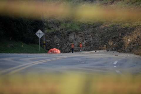 Cierre de vía al Llano deja $2.900 millones en pérdidas diarias para el transporte