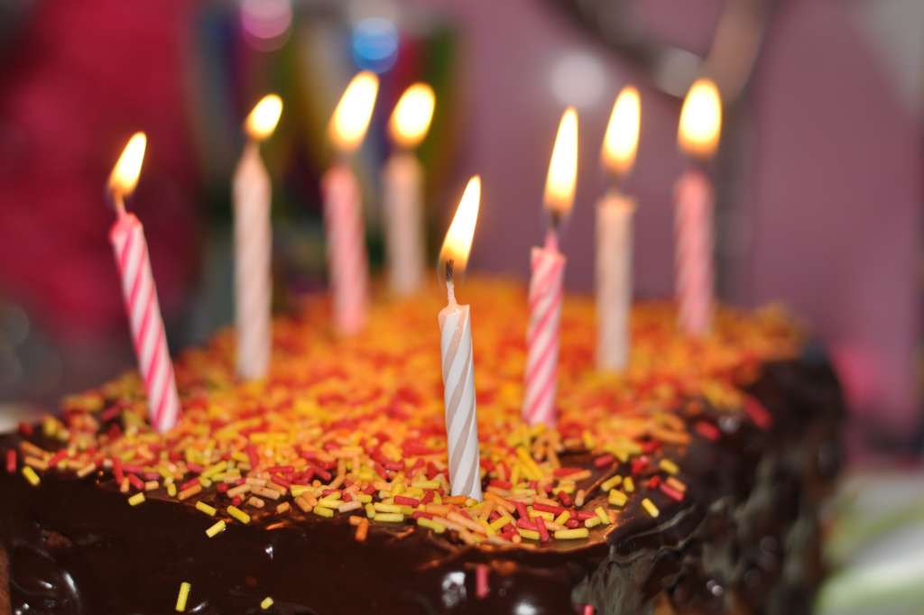 ¿Cómo promover una alimentación sana sin declararle la guerra a las tortas de cumpleaños?