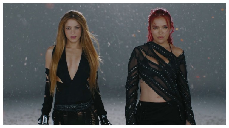 ¿Karol G le copió a Shakira? Por esta foto dicen que imitió a la barranquillera