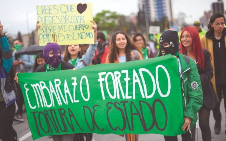 Abortar en Colombia: entre los prejuicios y la  pesadilla burocrática