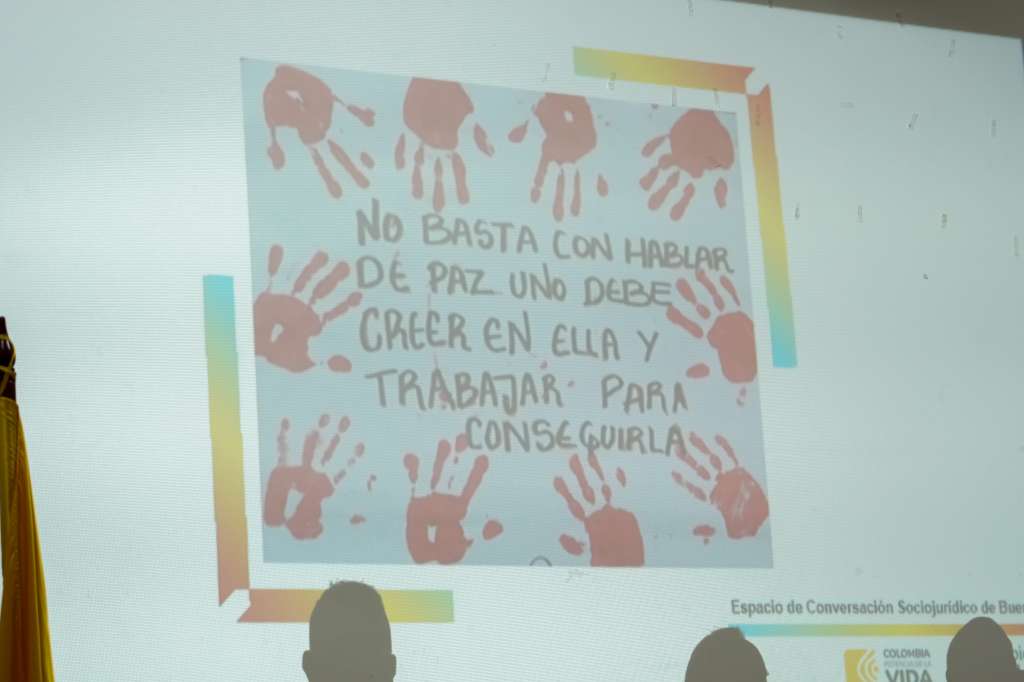 La población exige que se busquen caminos para superar la violencia.