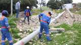 Golpe a tierreros: desmontan negocio de lotes y postes de luz instalados en zonas protegidas