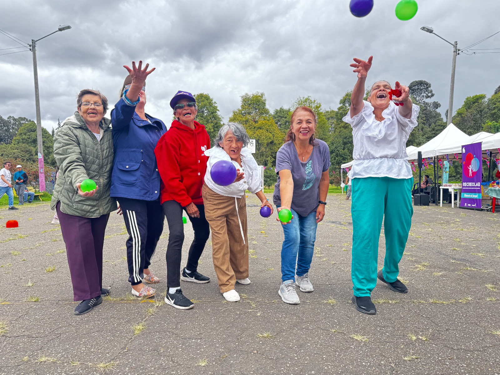 El Instituto Distrital de Recreación y Deporte (IDRD), en alianza con la Corporación El Eje Creatividades Colaborativas, realizará una nueva sesión de Megalab el próximo sábado 25 de julio en la Plaza de los Artesanos.
