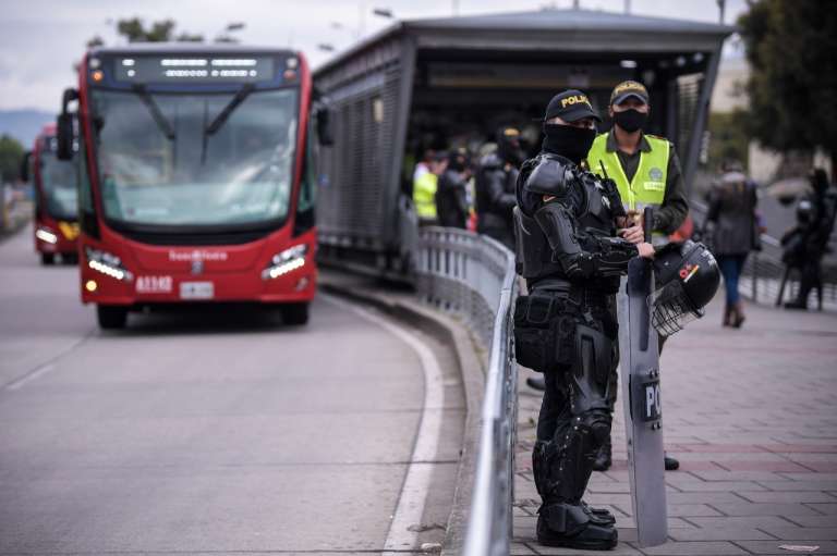Las autoridades no descartan que durante la tarde de este martes se vuelvan a presentar protestas en varios puntos del sistema de transporte.