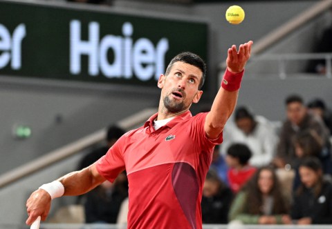 Roland Garros: Djokovic venció a Musetti e igualó marca de Roger Federer