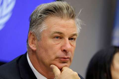 Alec Baldwin se declara no culpable de homicidio involuntario en el set de “Rust”