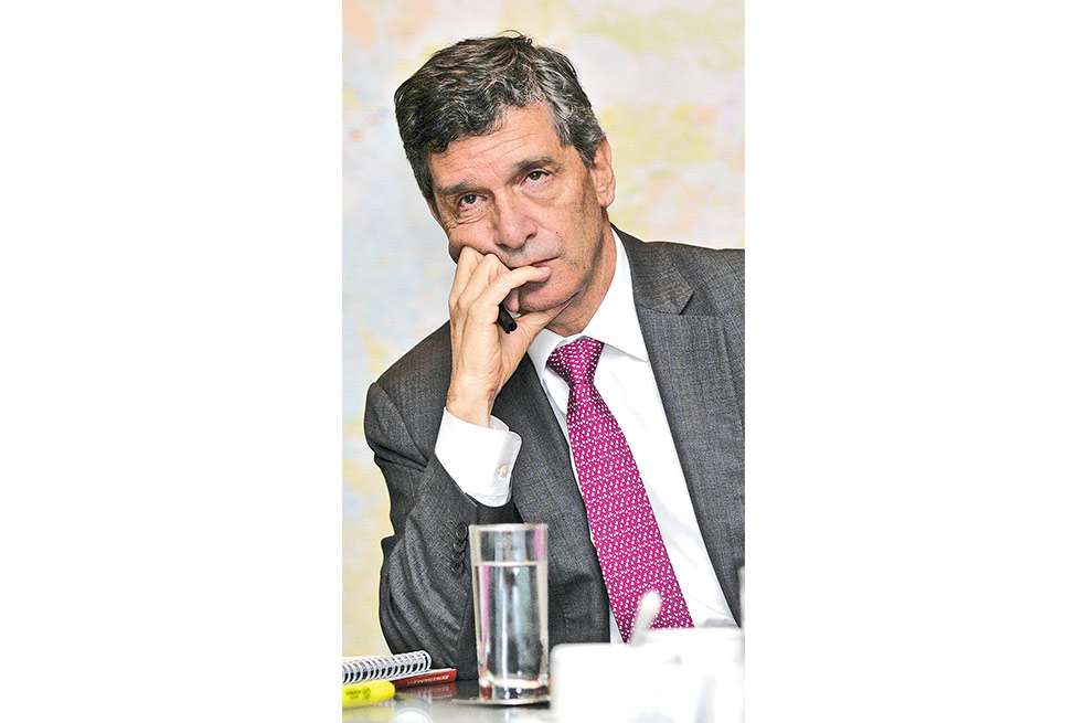 “Hay que decir que aunque los funcionarios distritales estaban renunciados, dolidos y tristes, fueron profesionales y respetuosos”: Rafael Pardo. / Gustavo Torrijos
