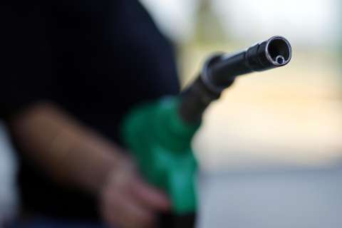 Seis meses sin salida: el petróleo se dispara y Colombia gana y pierde al mismo tiempo