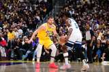 Un Luka Doncic descomunal lideró triunfo de Lakers: serie empatada en los playoffs