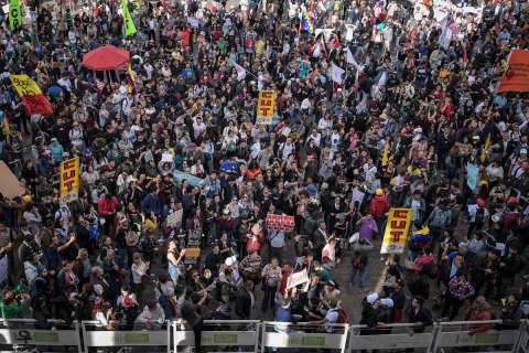 En imágenes: así fue el plantón contra la reforma tributaria en la Plaza de Bolívar