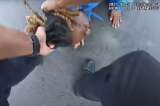 Abuso policial contra un afroamericano parapléjico en EE. UU.