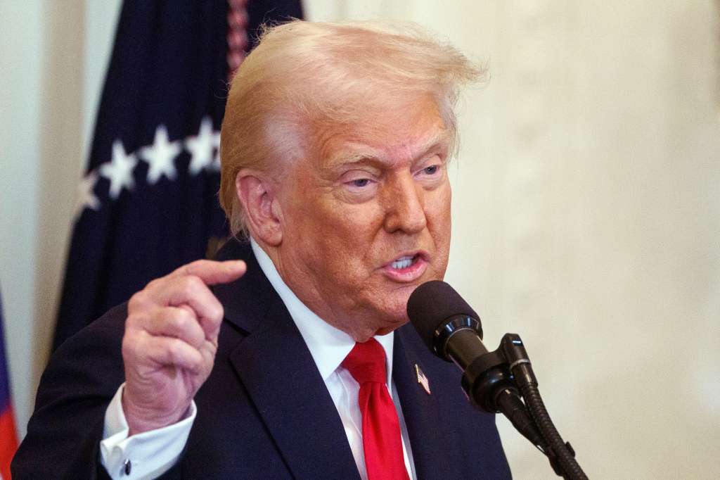 WASHINGTON (United States), 26/03/2025.- US President Donald Trump speaks during a Women's History Month Event at the White House in Washington, DC, USA, 26 March 2025. EFE/EPA/WILL OLIVER