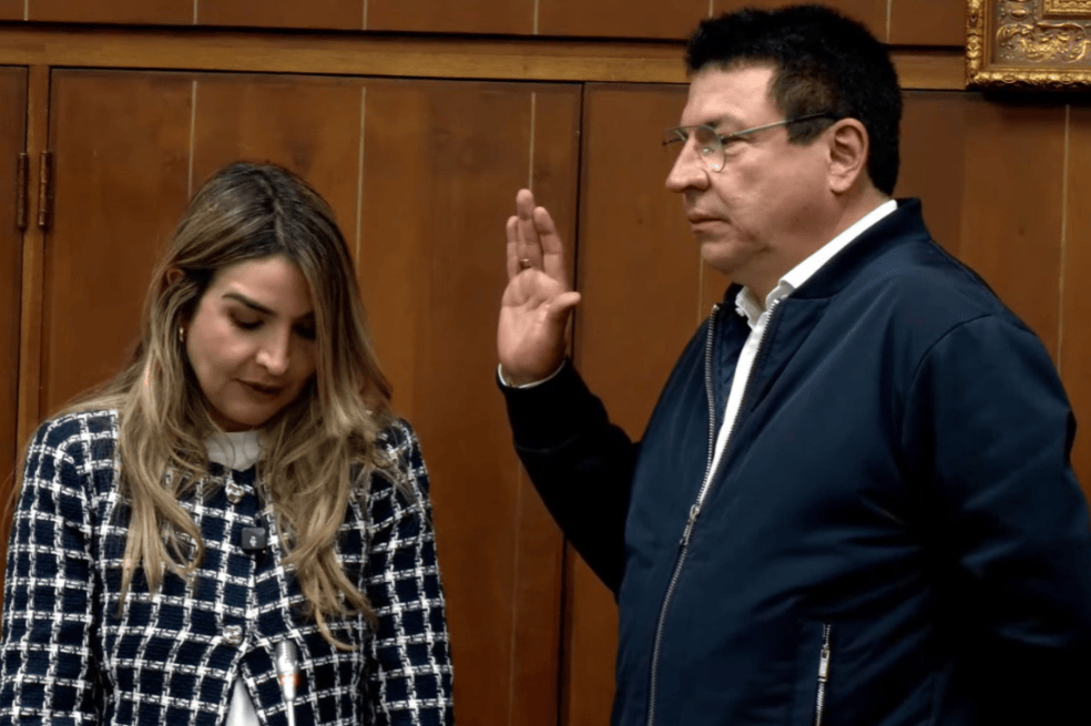 El liberal Miguel Ángel Pinto se posesionó como presidente de la Comisión Séptima de Senado.