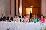 Gobierno definirá su plan para el próximo año y medio en segundo día de cónclave