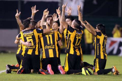 Ajustada victoria de Guaraní sobre Racing en la Libertadores