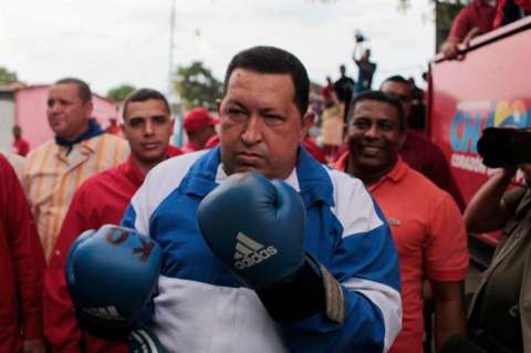 Chávez va en "franca" y "paulatina" recuperación: Diosdado Cabello