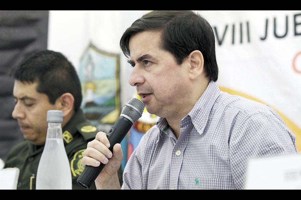 El ministro de Interior, Juan Fernando Cristo, ha realizado giras nacionales entregando obras e inversión para el posconflicto.