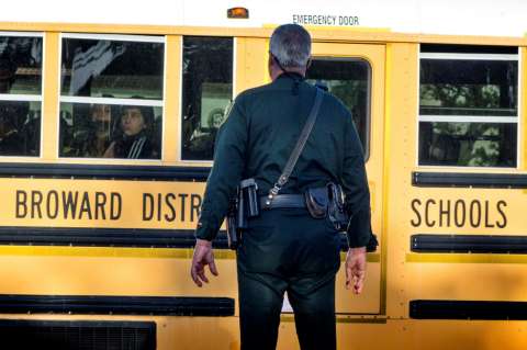 Otro tiroteo en EE.UU.: un profesor de sociales les disparó a sus alumnos