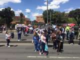 Por protestas contra el ICBF, se mantiene restringido el paso sobre la Av. 68 en Bogotá