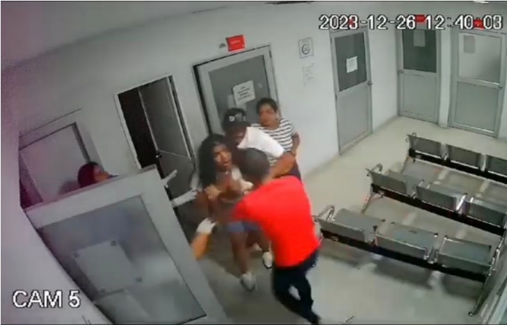 Personal médico fue golpeado por una familia en Santa Marta: ¿Qué sucedió?