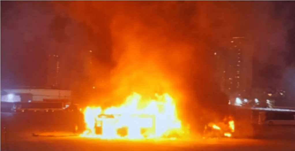 Archivo bomberos de Israel: explosión autobuses Bat Yam