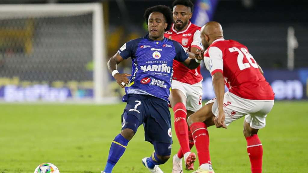 Kevin Londoño (izq.), está cedido al Deportivo Pasto por Independiente Santa Fe.