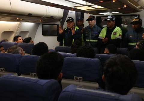 Cabello anuncia que EE. UU. deportó al primer criminal “de peso” a Venezuela