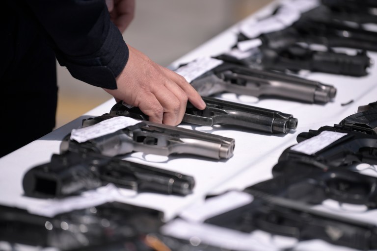 Autoridades incautan más de 60 armas durante este fin de semana en Bogotá
