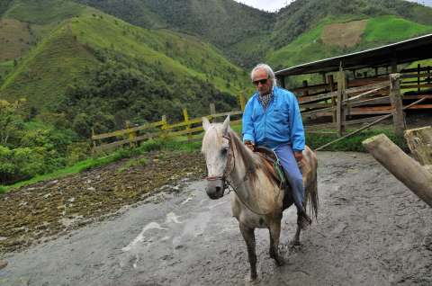 Alfredo Molano Bravo, un investigador parado en la historia