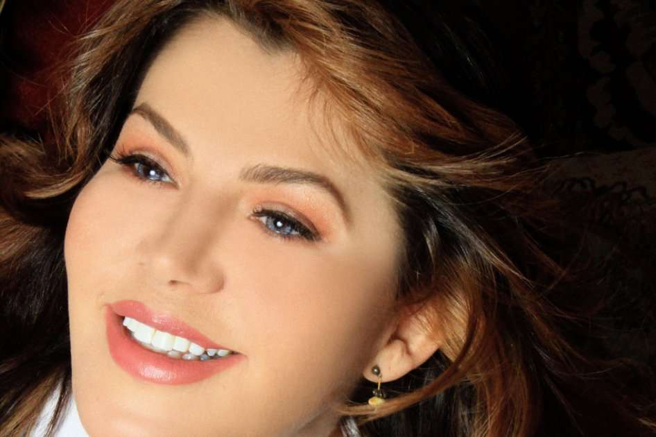 Lady Noriega vuelve a los escenarios después de un "año sabático" obligatorio que usó para eliminar los biopolímeros de su rostro.