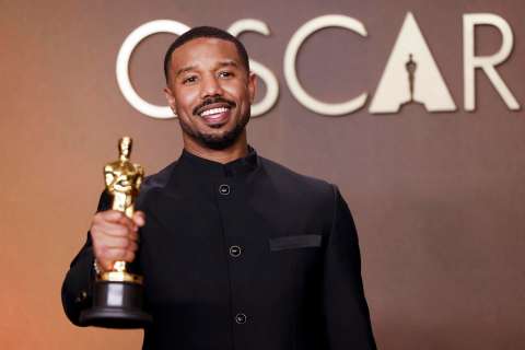 Con estatuilla en mano, Michael B. Jordan celebró su Oscar en un restaurante de hamburguesas