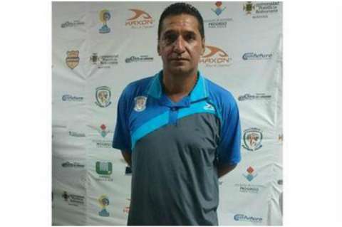 Carlos Castro, primer entrenador que deja su cargo en la actual Liga Águila