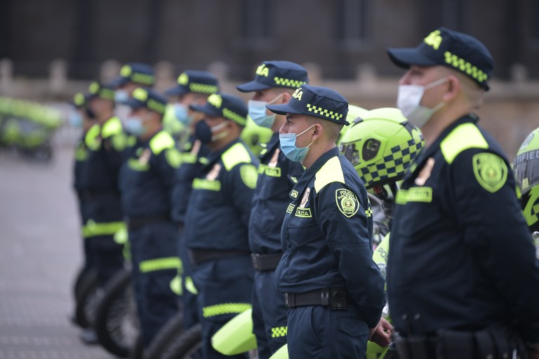 Investigan posibles irregularidades en contrato de la Policía para uniformes