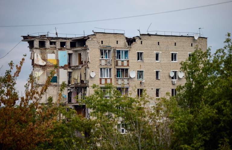 Izium, de unos 45.000 habitantes antes del inicio de la guerra y a unos 120 kilómetros al sudeste de la capital regional, Kharkiv, era de una importancia crucial para las tropas rusas