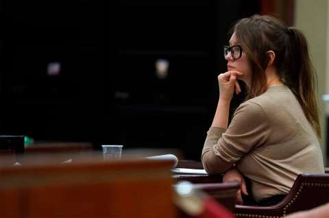 Fingió ser una millonaria hereda alemana y estafó a la alta sociedad de Nueva York
