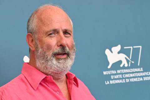 Muere a los 65 años Roger Michell, director de “Notting Hill”