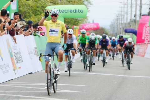 Wilmar Paredes, imparable en la Vuelta a Colombia, volvió a ganar: ¿cómo quedó la general?