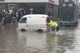 Emergencia por lluvias en Bogotá: se inundó el canal de Comuneros