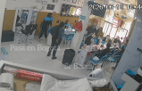 Video revela violento atraco en salón de belleza de Bogotá: así actuaron los ladrones